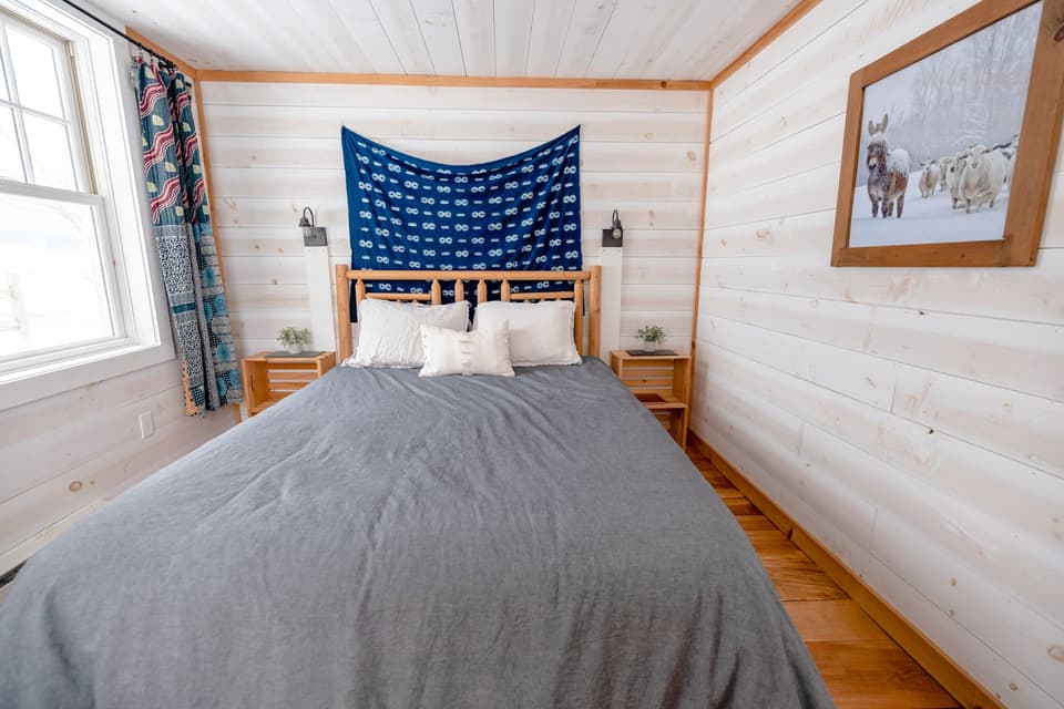 The station cottage, the bedroom