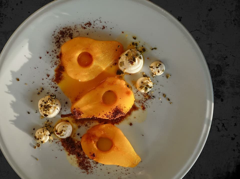 Poached pears with meringue